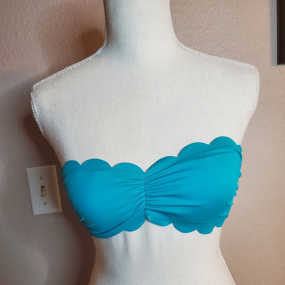 Victoria's Secret Scallop Design Bikini Top